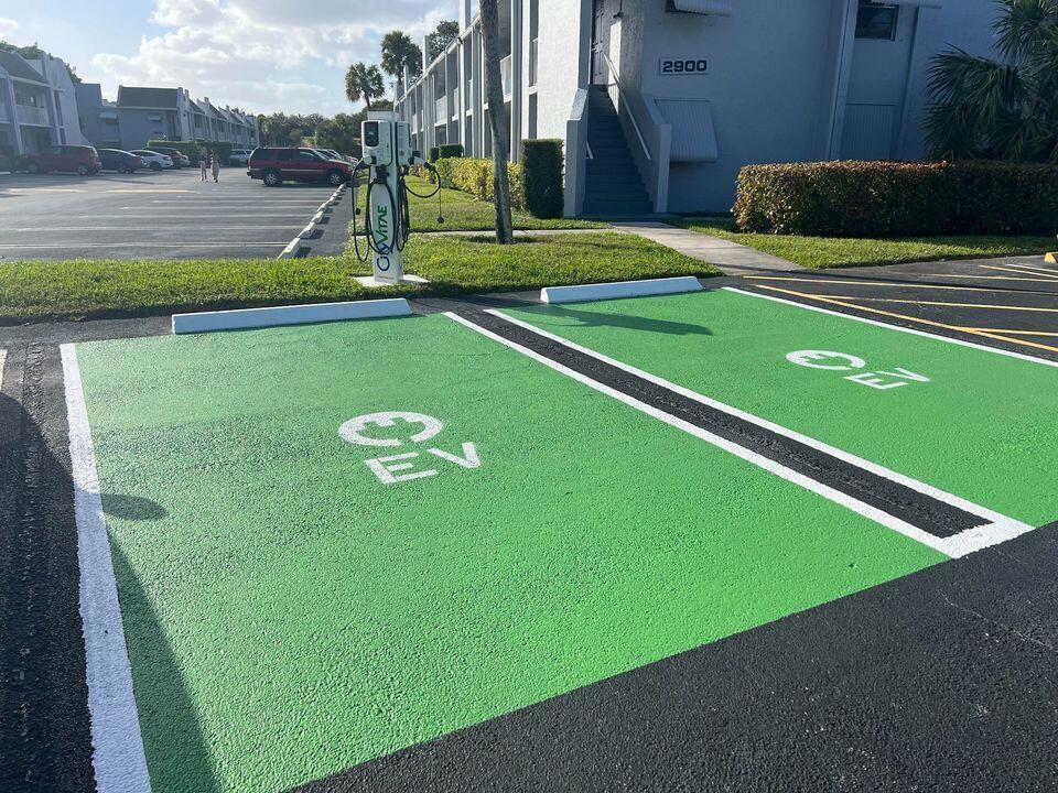 2920 Southwest 22nd Avenue, Unit 6040 Delray Beach, FL 33445 - Photo 19 of 53 a view of a backyard