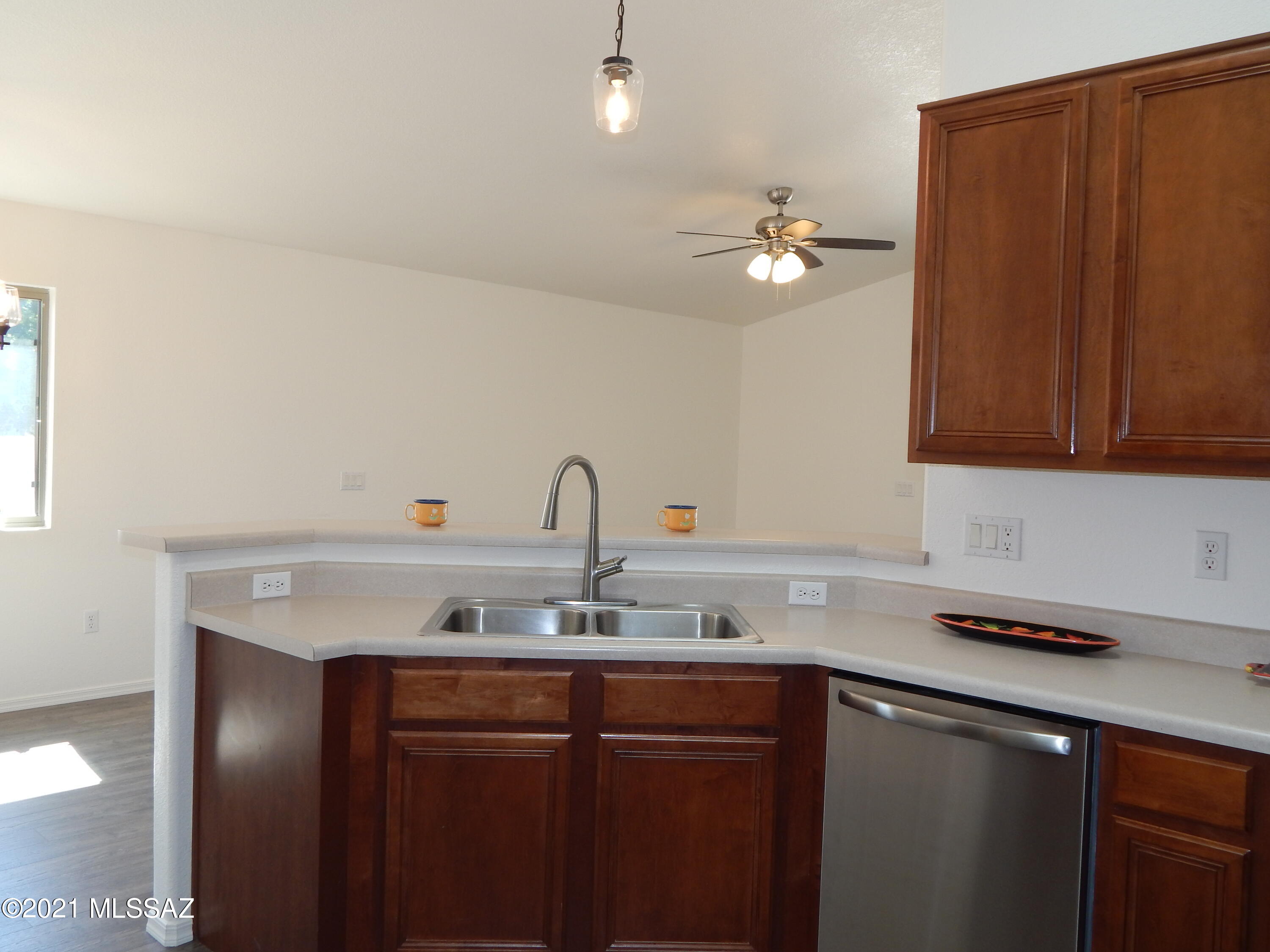 2340 West Golden Hills Road Tucson, AZ 85745 - Photo 36 of 45