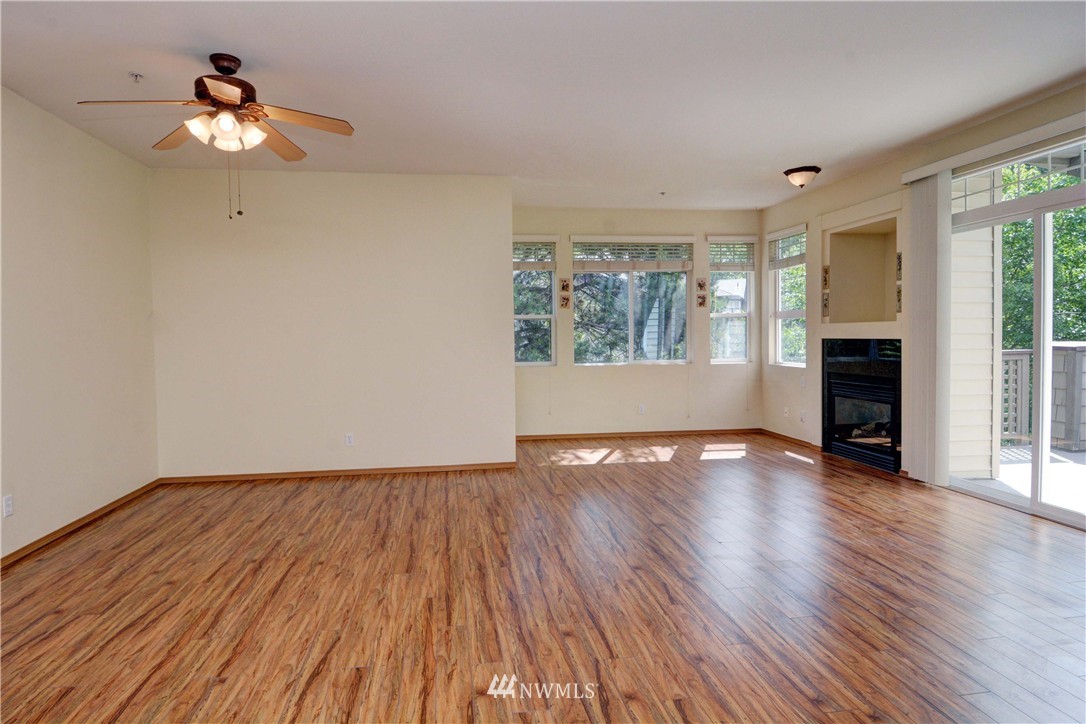 17732 134th Lane Southeast Renton, WA 98058 - Photo 3 of 16 Gallery Image 3