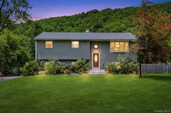 $675,000 | 352 Lake Shore Drive, Monroe, NY 10950