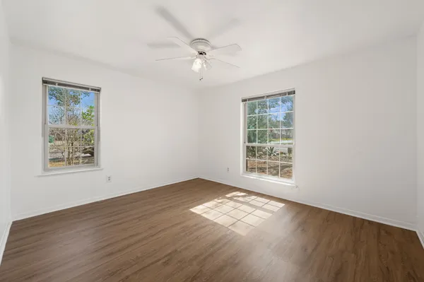 $290,000 | 1400 Summit Circle, Taylor, TX 76574