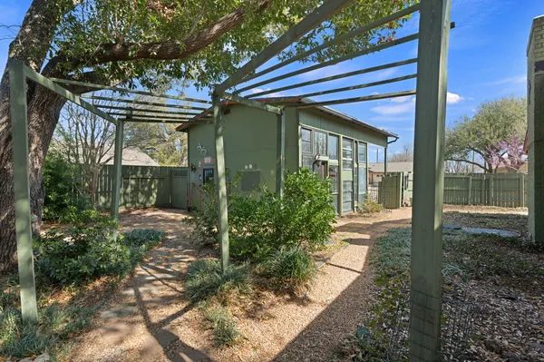 $290,000 | 1400 Summit Circle, Taylor, TX 76574