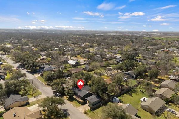 $290,000 | 1400 Summit Circle, Taylor, TX 76574