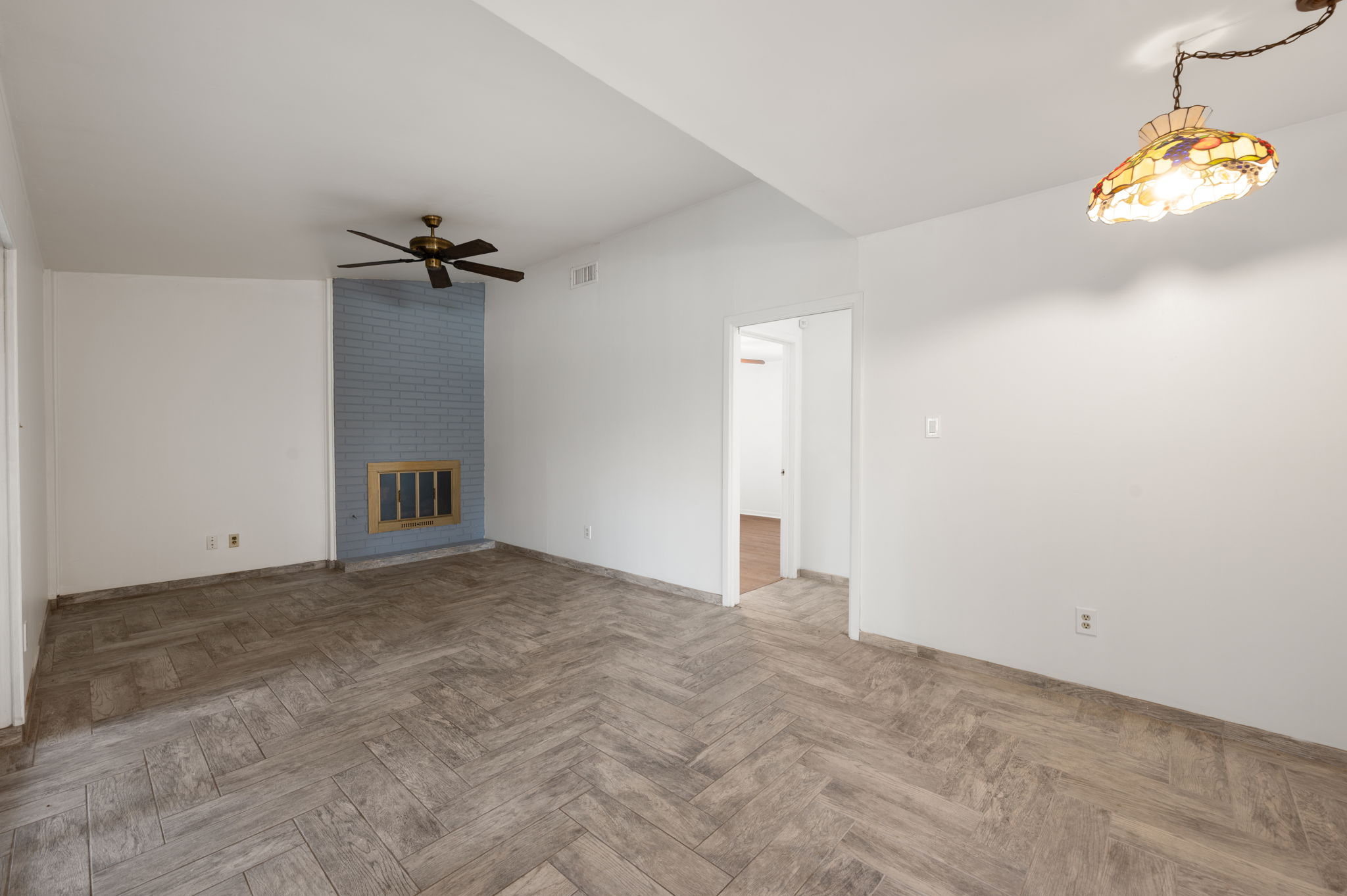 1400 Summit Circle Taylor, TX 76574 - Photo 4 of 39