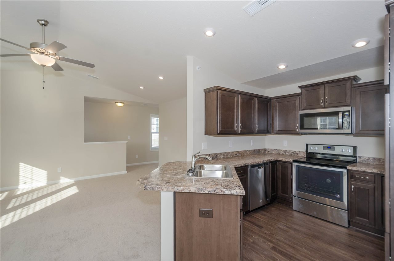 4092 Country Mill Ridge, Unit 20300 Burlington, KY 41005 - Photo 2 of 30 Gallery Image 2