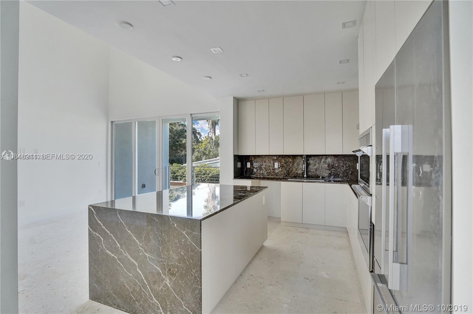 610 Ridgewood Road Key Biscayne, FL 33149 - Photo 26 of 34 Gallery Image 26