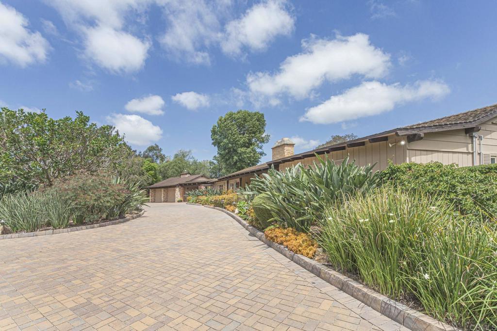 5770 El Montevideo Rancho Santa Fe, CA 92067 - Photo 5 of 45
