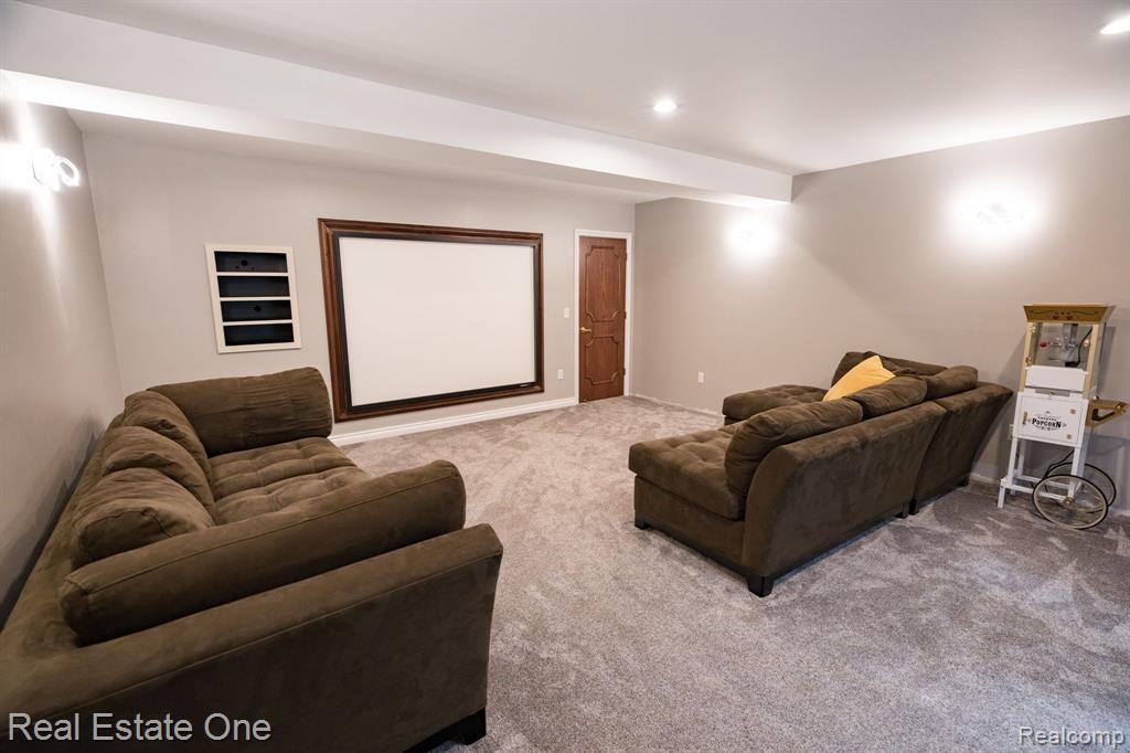 2880 Baytree Court Rochester, MI 48306 - Photo 56 of 74