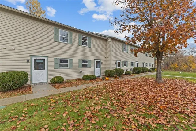 $278,000 | 29 Densmore Drive, Essex Junction, VT 05452