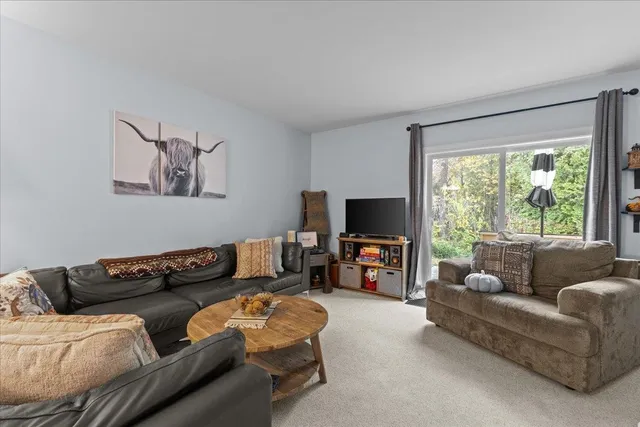 $278,000 | 29 Densmore Drive, Essex Junction, VT 05452