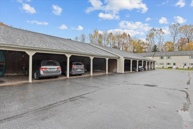 $278,000 | 29 Densmore Drive, Essex Junction, VT 05452