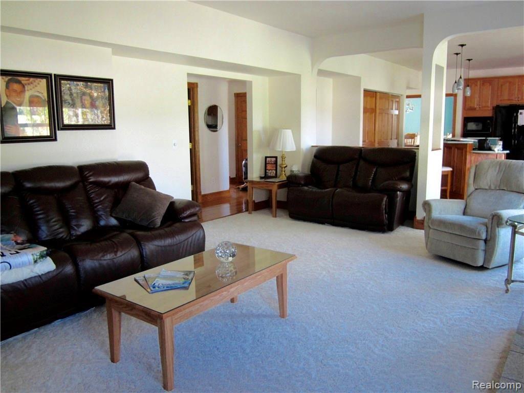 7306 East Bristol Road Davison, MI 48423 - Photo 29 of 72 keYovtT.jpg