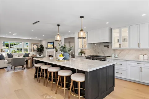 $2,599,000 | 9072 Niguel Circle, Huntington Beach, CA 92646