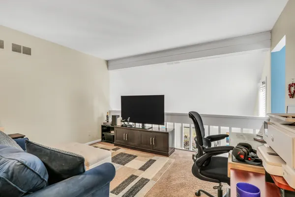 $254,900 | 705 Colby Court, Gurnee, IL 60031