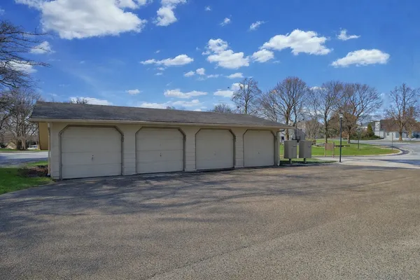 $254,900 | 705 Colby Court, Gurnee, IL 60031