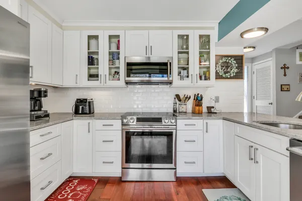 $254,900 | 705 Colby Court, Gurnee, IL 60031