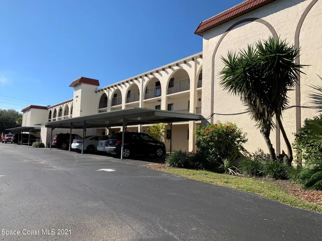 $2,100 | 5800 North Banana River Boulevard, Unit 213, Cape Canaveral, FL 32920