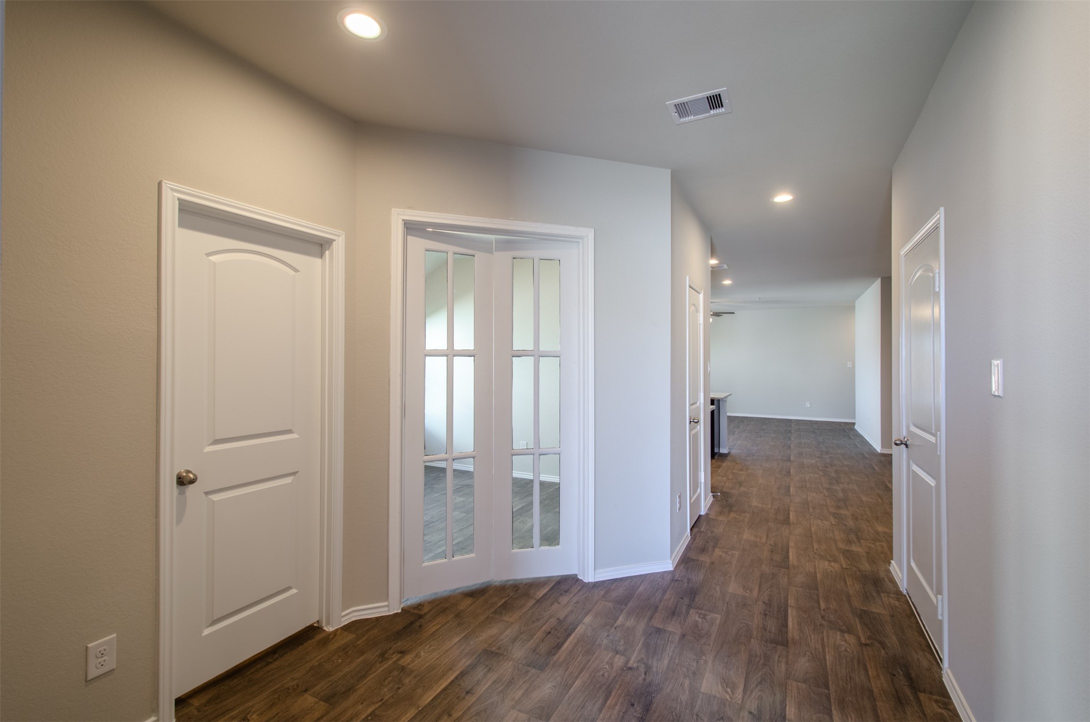 13966 Fort Ward Way Conroe, TX 77384 - Photo 4 of 33