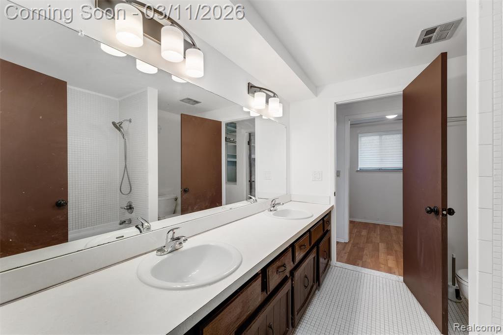 32161 West 12 Mile Road Farmington Hills, MI 48334 - Photo 11 of 17