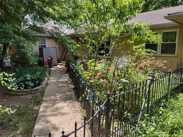 $500,000 | 4490 Doc Henry Road, Lee's Summit, MO 64082