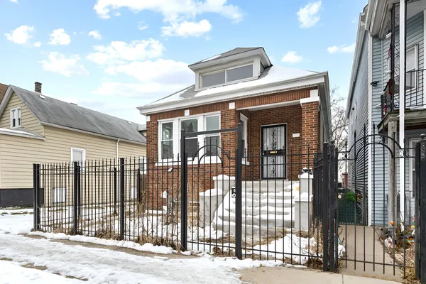 $169,900 | 8528 South Escanaba Avenue, Chicago, IL 60617