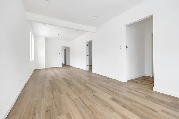 $169,900 | 8528 South Escanaba Avenue, Chicago, IL 60617