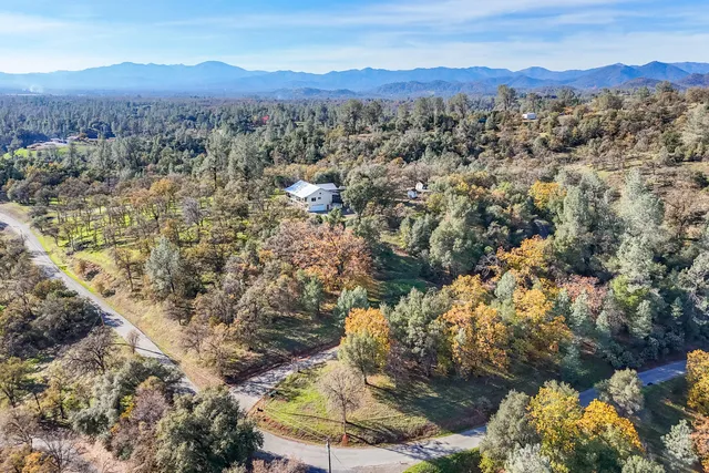 $599,000 | 21857 Elk Trail West, Redding, CA 96003