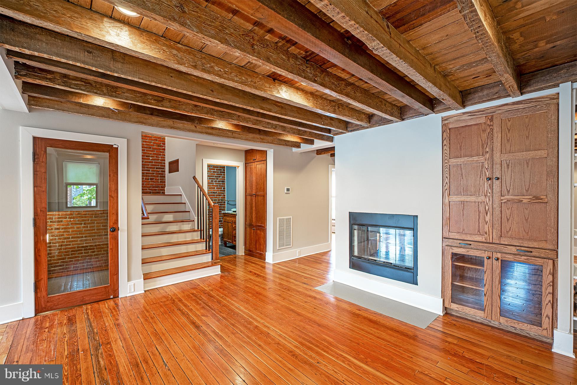 325 D Street Southeast Washington, DC 20003 - Photo 12 of 59