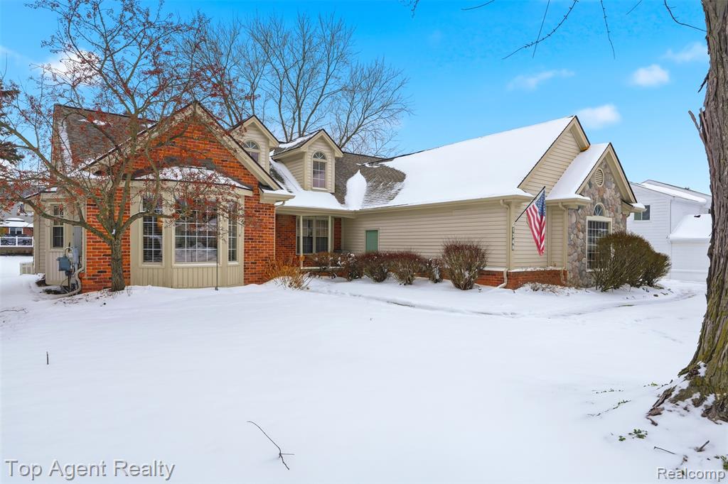 1248 Ridgeview Circle Lake Orion, MI 48362 - Photo 4 of 74 Gallery Image 4
