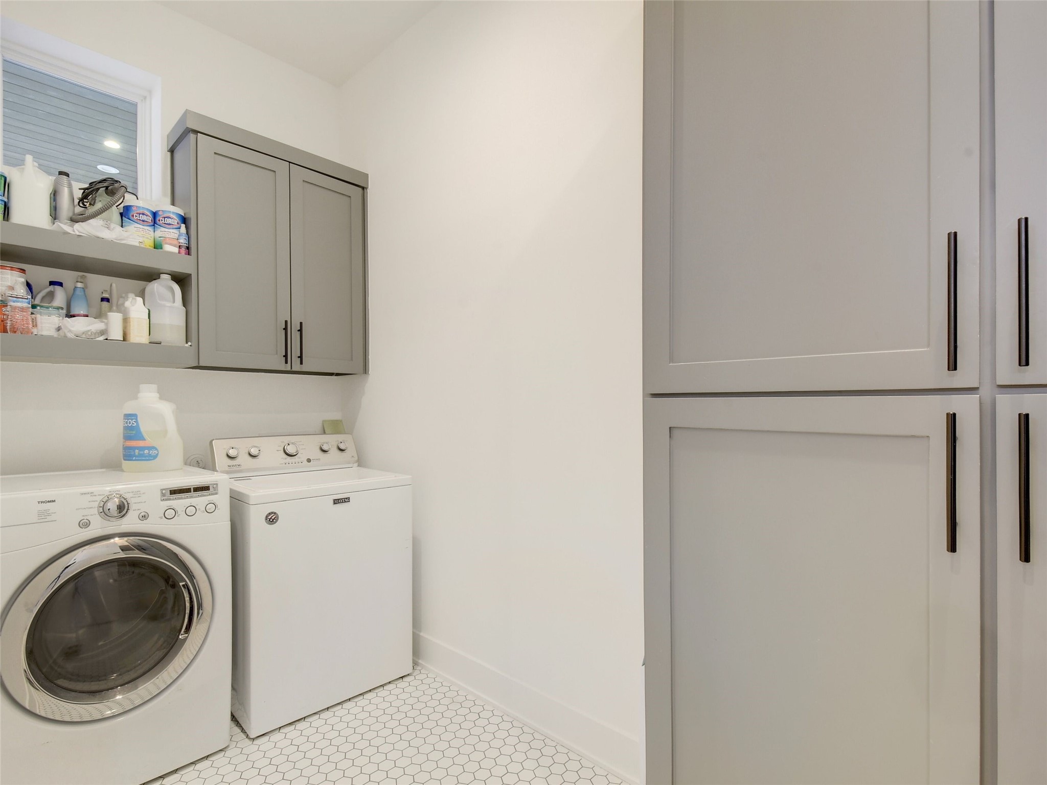 1411 Cometa Street, Unit B Austin, TX 78721 - Photo 13 of 24