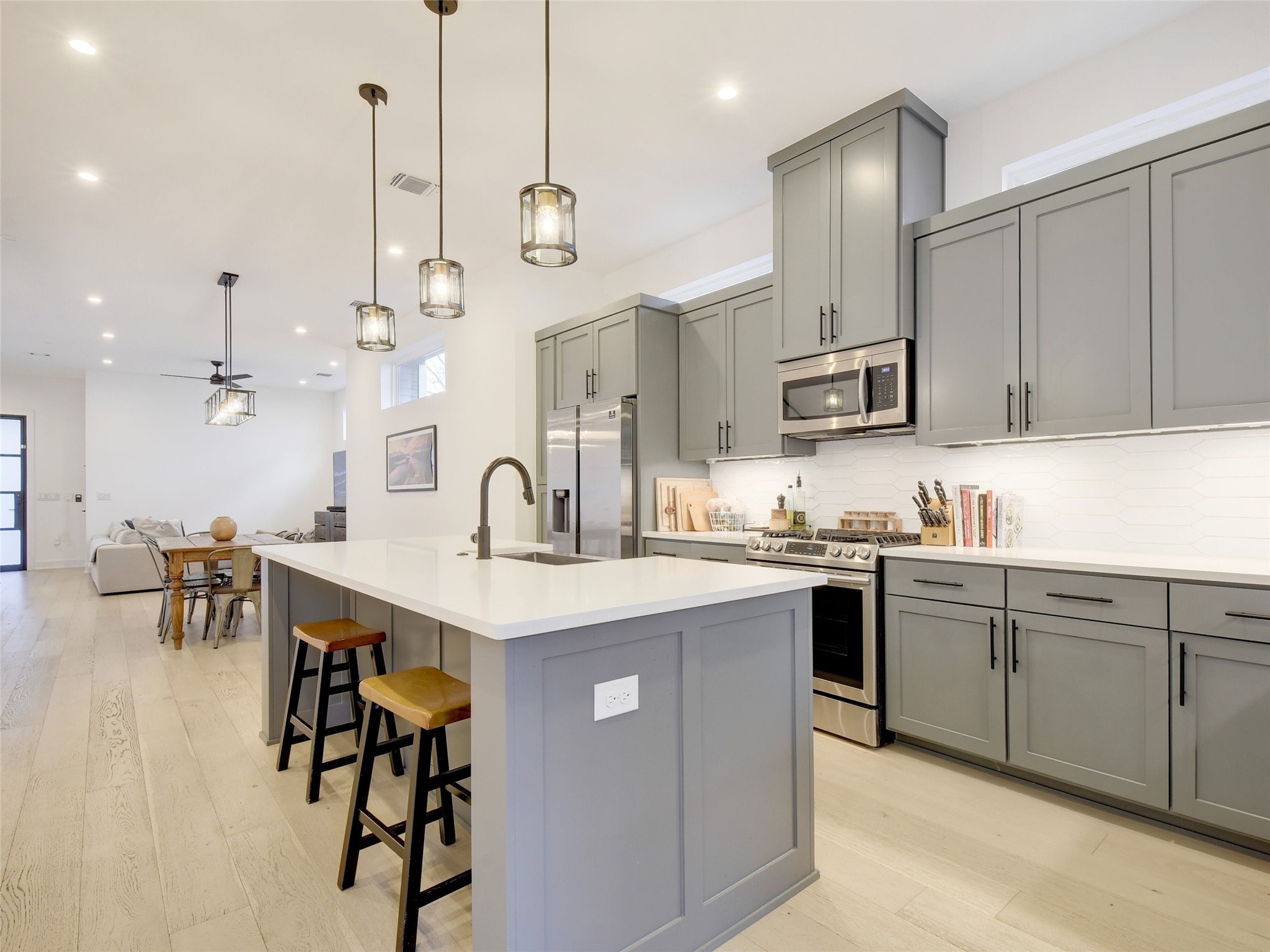 1411 Cometa Street, Unit B Austin, TX 78721 - Photo 10 of 24