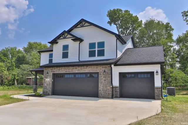 $419,900 | 232 West Vine Street, Delphi, IN 46923