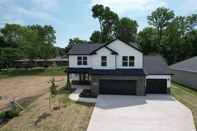 $419,900 | 232 West Vine Street, Delphi, IN 46923