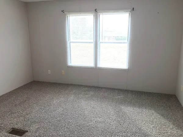 $1,095 | 813 Southside Road, Cunningham, TN 37052