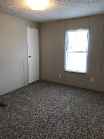 $1,095 | 813 Southside Road, Cunningham, TN 37052
