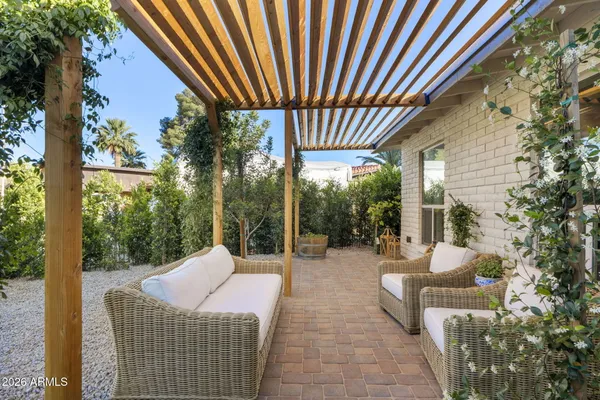 $1,050,000 | 2811 East Corrine Drive, Phoenix, AZ 85032