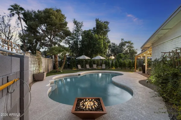 $1,050,000 | 2811 East Corrine Drive, Phoenix, AZ 85032