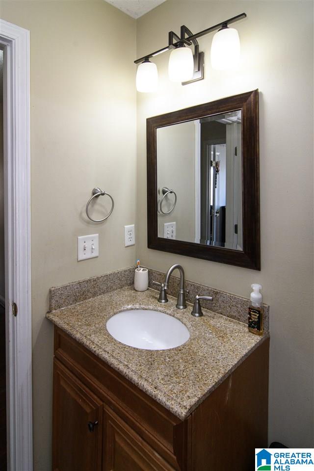 204 Stone Circle Pelham, AL 35124 - Photo 32 of 40