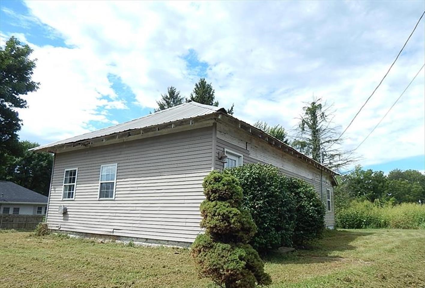7625 North Sr Road Bicknell, IN 47512 - Photo 1 of 9 Gallery Image 1