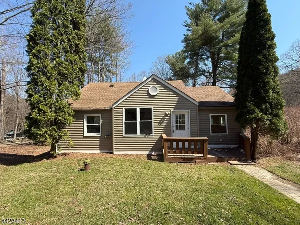 $275,000 | 15 River Drive, Wharton, NJ 07885
