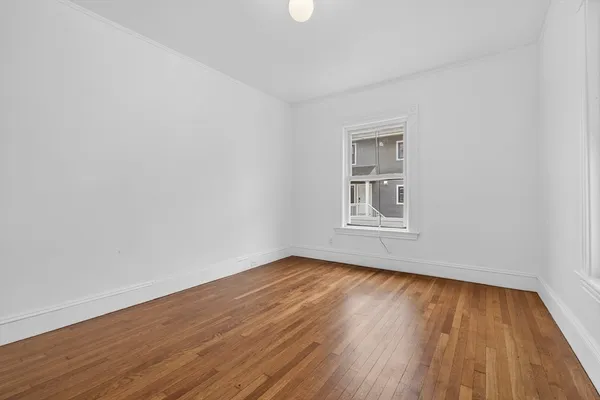 $3,200 | 168 Elliot Street, Unit 1, Newton, MA 02464