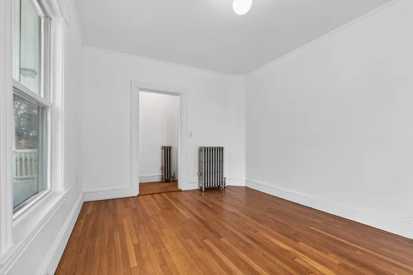 $3,200 | 168 Elliot Street, Unit 1, Newton, MA 02464