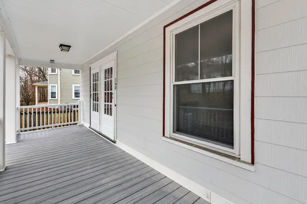 $3,200 | 168 Elliot Street, Unit 1, Newton, MA 02464