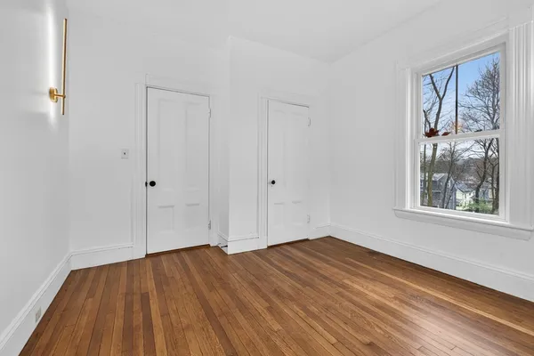 $3,200 | 168 Elliot Street, Unit 1, Newton, MA 02464