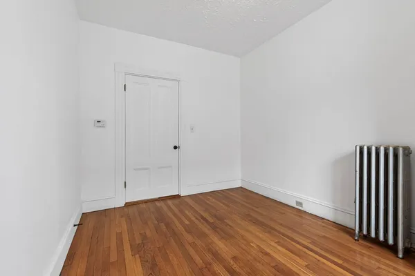 $3,200 | 168 Elliot Street, Unit 1, Newton, MA 02464