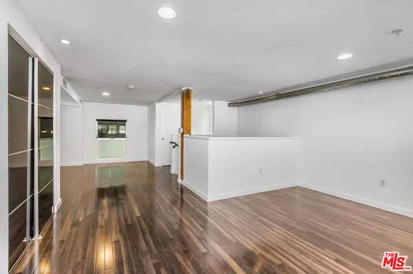 $4,700 | 4215 Glencoe Avenue, Unit 130, Marina del Rey, CA 90292