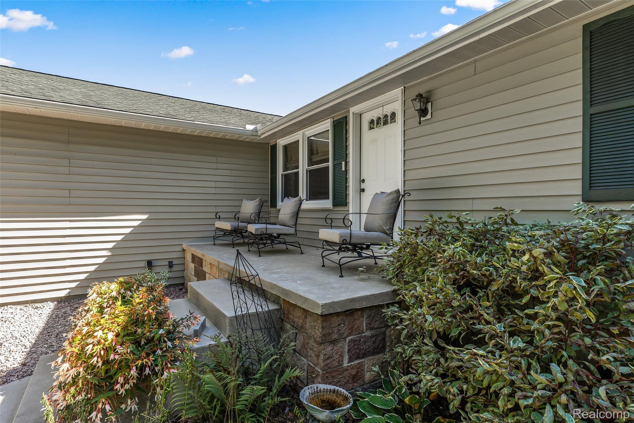 7190 Armstrong Road Howell, MI 48855 - Photo 2 of 41 2.Front