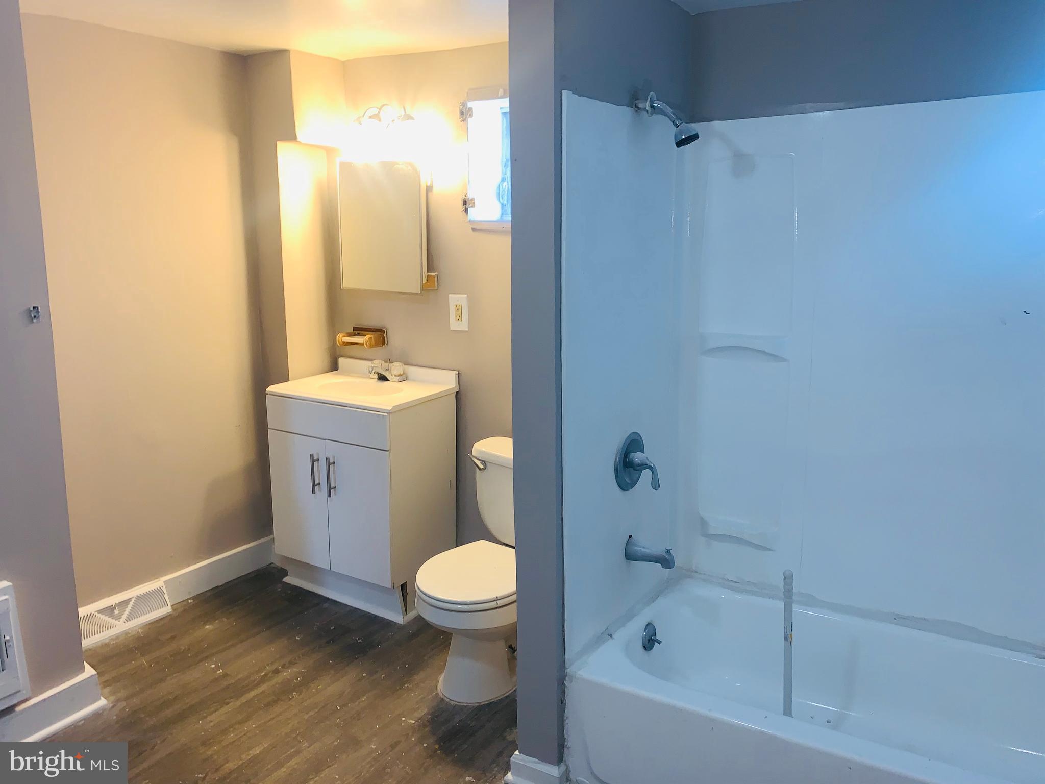 1318 North Spring Street Baltimore, MD 21213 - Photo 9 of 16 Gallery Image 9