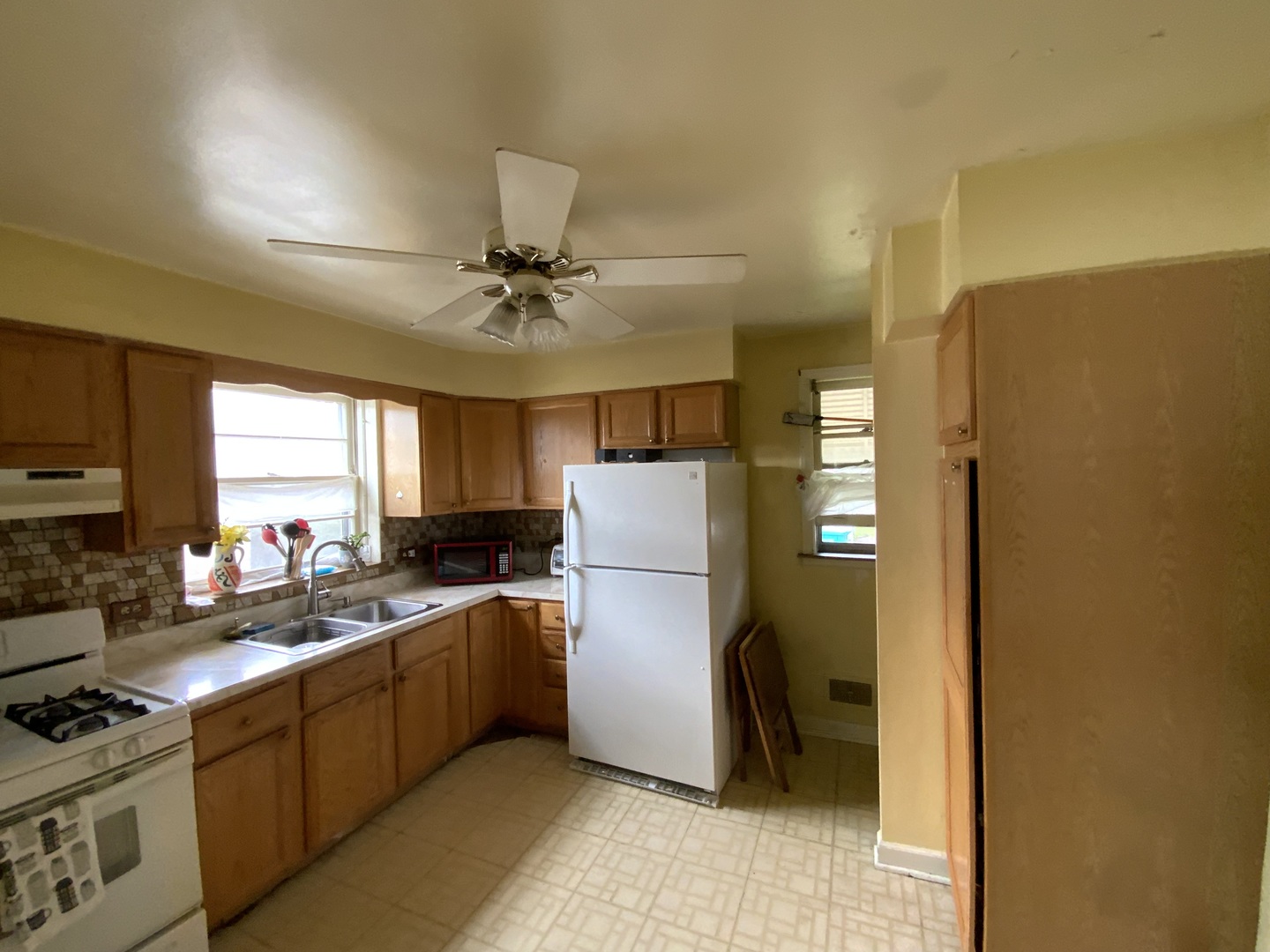 4638 Butterfield Road Hillside, IL 60162 - Photo 12 of 27 Gallery Image 12