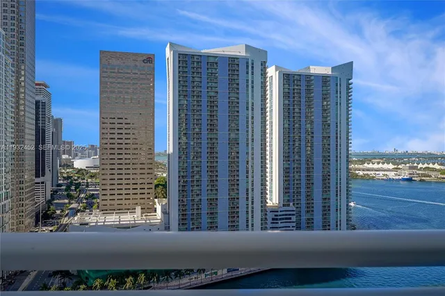 $8,500 | 901 Brickell Key Boulevard, Unit 2507, Miami, FL 33131